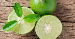 Hampir semua buah yang ada rasa masamnya pasti banyak mengandung vitamin c. Manfaat Jeruk Nipis Bagi Kesehatan Tubuh Yang Sayang Anda Lewatkan