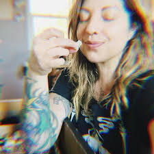 Kelly Keyser's Instagram, Twitter & Facebook