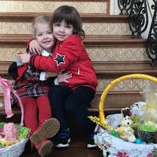 #дети #российские звёзды максим галкин алла пугачева лиза галкина гарри галкин. Maksim Galkin Pokazal Pashalnuyu Korzinu Vmeste S Detmi Ot Ally Pugachevoj Foto Video Novosti Podrobnosti Eda Kulinariya Prazdnik Vyhodnoj Maj 2021 Instagram Zvezdy Znamenitosti Semya Syn Doch Shou Biznes Shou Biznes Dni Ru