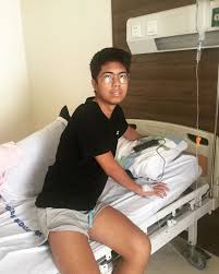 Me In The Hospital Mirror Selfie Pics Olds