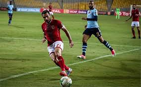 حكم اللقاء أطلق صافرته معلناً انتصار الأهلي حامل اللقب بثلاثية نظيفة وصعوده إلى نهائي دوري أبطال إفريقيا للمرة الثانية على التوالي. ØµÙˆØ±Ø© Ø¹Ù„ÙŠ Ù…Ø¹Ù„ÙˆÙ„ ÙŠØ³Ø§Ù†Ø¯ Ø§Ù„Ø£Ù‡Ù„ÙŠ Ù‚Ø¨Ù„ Ù…ÙˆØ§Ø¬Ù‡Ø© Ø§Ù„ØªØ±Ø¬ÙŠ ÙÙŠ Ù†Ù‡Ø§Ø¦ÙŠ Ø¥ÙØ±ÙŠÙ‚ÙŠØ§ Ø¨Ø·ÙˆÙ„Ø§Øª
