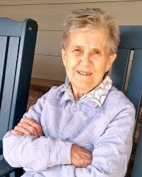 Angela Jan's Instagram, Twitter & Facebook