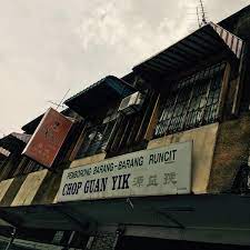 Check 'perniagaan barang runcit' translations into english. Pemborong Barang Barang Runcit Chop Guan Yik Melaka Melaka