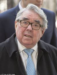 Ronnie Corbett