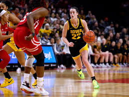 AP Player of the Week: Caitlin Clark of Iowa has buzzer-beater and  triple-double in two wins | Sports | mankatofreepress.com