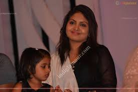 Gayatri got huge fan base after she portrays a . Gayathri Arun Wallpapers Wallpaper Cave