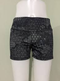 lululemon printed shorts size 6 on carousell