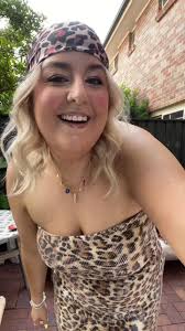 Midsize Fashion: Stylish Dresses for Size 14