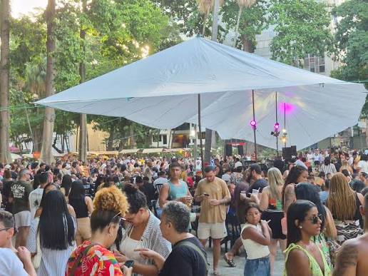 Samba do Passeio acontece no Passeio Público, no Centro — Foto: Divulgação