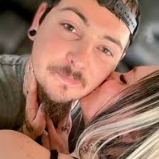 Are there any other pioneer legal creatures that have similar capability to  Ilharg?