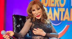 No saben qué belleza de entrevista me dio la señora lyn may. Lyn May Announces She S Pregnant At 68