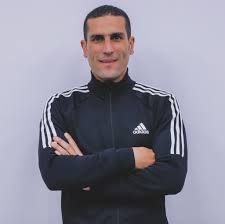 محمود ناجي يمثل التحكيم المصري في أمم أفريقيا للمحليين 🗒️🔴 اختارت لجنة  الحكام الرئيسية بالاتحاد الأفريقي لكرة القدم "كاف"، الحكم الدولي محمود ناجي  ضمن قائمة الحكام الذين وقع عليهم الاختيار للمشاركة فى