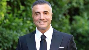 Videoda hakkında da ipucu verdi. Sedat Peker In Kardesine Gozalti Guncel