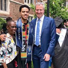 Bill de blasio's wife chirlane mccray cannot explain where $850million given to the mental health program she champions has gone, according to reports. Dante De Blasio Returns As His Father S Secret Weapon The City