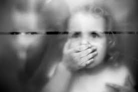 Thomas Krauss: Artsy Family Portraits Surprisingly From A Maths Teacher