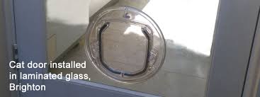 We offer custom shower and bath enclosures, tempered glass, mirrors, beveled mirrors, insulated glass, store fronts, table tops, and all kinds of glass and mirrors cut the way you need it. Glass Repairs New Glass Melbourne S South And East Suburbs Clayton Glass