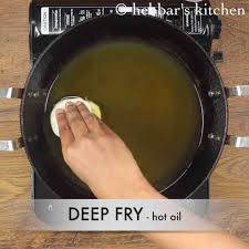 Medu Vada Recipe In Mixie Uddina Vada Medhu Vadai Ulundu Vadai Medu Vada Recipe Recipes Indian Breakfast