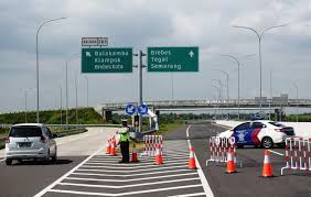 We did not find results for: Tangkal Korona Tol Pejagan Pemalang Disemprot Disinfektan