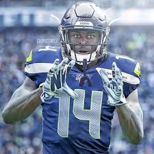 Dk Metcalf Looking Clean In Blue And Green Predict His Stats Swap Via Swapscenter Seattle Seahawks Nfl Football Players Seahawks