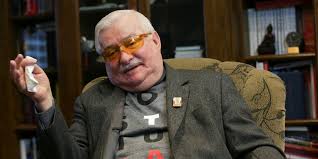 Lech wałęsa is a devout roman catholic, and has said that his faith always helped him during solidarity's difficult moments. Lech Walesa Zu Protesten In Belarus Die Opposition Hat Keine Struktur Taz De