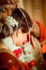 Scopri ricette, idee per la casa, consigli di stile e altre idee da provare. Hd Wallpaper Bride Woman Person Marriage Maharashtrian Marathi Wedding Wallpaper Flare