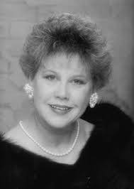 Linda Collard's Instagram, Twitter & Facebook