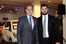 Ο πρόεδρος των ανεξάρτητων ελλήνων και υπουργός εθνικής αμυνας πάνος καμμένος, ανέφερε ότι θα ζητήσει από τον πρωθυπουργό η έγκριση της συμφωνίας με την πγδμ, εάν και όταν έρθει στη. Panos Kammenos Efyga Apo Thn Politikh Gia Na Sthri3w Ta Paidia Moy Sto Neo Toys 3ekinhma Znews