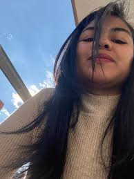 Karelys Figueroa's Instagram, Twitter & Facebook