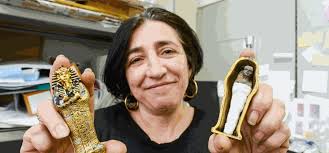 Storia di un sarcofago sparito e della venditrice gentile che fa sognare un  bambino