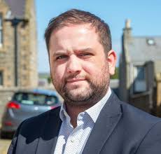 Party politics in the council chamber? Independent councillor becomes SNP  Shetland branch secretary