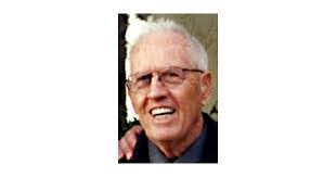 Ernest Hills's Instagram, Twitter & Facebook