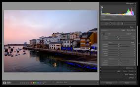 Open the brush tool, reset all settings and make sure that the auto mask is off. How To Understand And Use The Lightroom Histogram