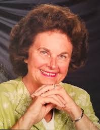 Arianna Becker's Instagram, Twitter & Facebook