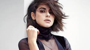 Nesrin javadzadeh is a turkish actress of azeri origin. La Casa De Papel E Nesrin Cavadzade Yakisir Mi