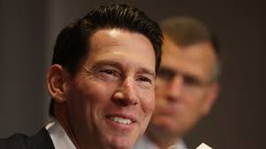 Loretta McLaughlin, groundbreaking reporter and former Globe editorial page  editor, dies at 90