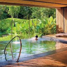 Pin Von Erika Paniagua Auf Pireus Row Hallenbader Veranda Design Swimming Pool