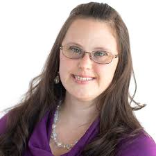 Lacey Hendrickson's Instagram, Twitter & Facebook