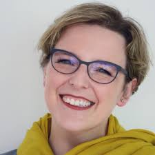 Spotlight: Robin Kessler 'Queen of Frankincense' by Essential Aromatica