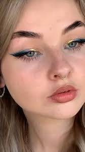 Farrah Garcia's Instagram, Twitter & Facebook