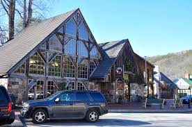 Maybe you would like to learn more about one of these? Smoky Mountain Brewery In Gatlinburg Tennessee Are You Hungry Delicious Downtown Gatlinburg Hotels Gatlinburg Hotels Gatlinburg Restaurants