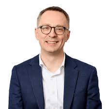 The use of discrete choice experiments in applied economic analysis