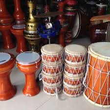 Ayat qur'an dan hadits nabawi telah menunjukkan celaan terhadap alat yang melalaikan serta ancaman darinya. Jual Produk Sejenis Alat Musik Nasyid Full Set Toko Fadhlan Musik