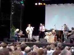 Peps persson hyreskasern live brantevik 2001 mp4. Peps Persson Hog Standard Live Pa Christinehof Slott Youtube