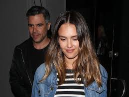 Jessica alba's honest company has a net worth of $1 billion, but movies and tv shows are where she got her start. Jessica Alba Has The Easiest Summer Hair Color Strategy Vogue