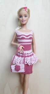 The movie follows chelsea and her family as they go on an adventure cruise for chelsea's 7th birthday. 27 Barbie Kleider Diy Ideen Barbie Kleider Barbie Puppenkleidung