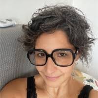 Jennifer Mcburney's Instagram, Twitter & Facebook