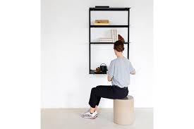 Gain de place et esthétisme pour ce meuble malin à fixer au mur. Bureau Mural Noir