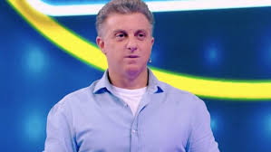A rede globo de televisão resolveu adiantar a estreia do novo programa de luciano huck, que irá ao ar semanalmente aos domingos. Globo Define Nome Do Novo Programa De Luciano Huck Aos Domingos Saiba Qual