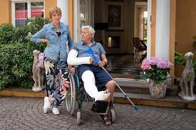 Ulrike kriener, bekannt durch den film männer von doris dörrie und heute im fernsehen aktiv in der rolle als kommissarin ellen lucas, hat gemeinsam mit ihr. Zdf Dreht Wir Bleiben Freunde Mit Ulrike Kriener Und Henry Hubchen Presseportal