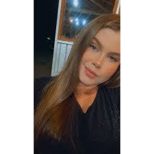 Sofia Becker's Instagram, Twitter & Facebook